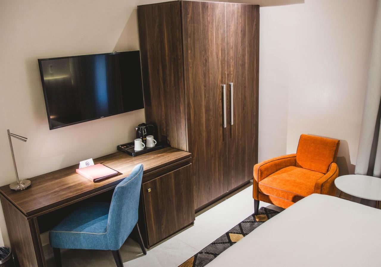 Amber City Hotels Owerri Exteriör bild